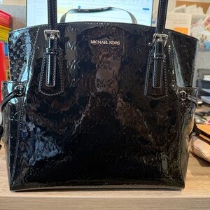 Michael Kors Shiny Black Tote